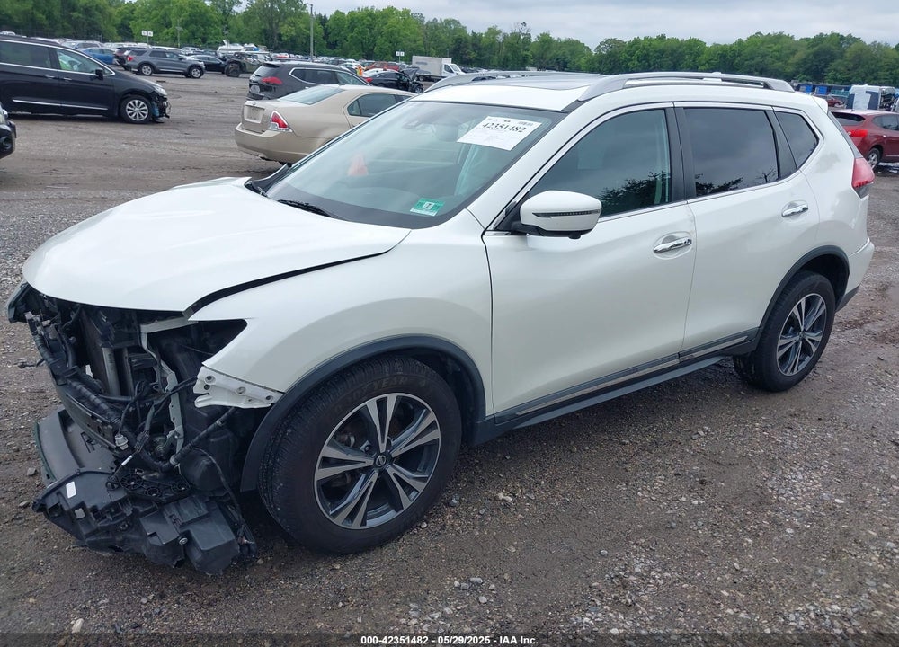 2017 NISSAN ROGUE SL VIN: 5N1AT2MVXHC844775
