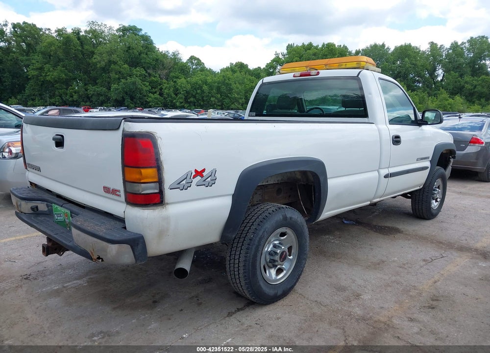 2004 GMC SIERRA 2500HD VIN: 1GTHK24U94E121902