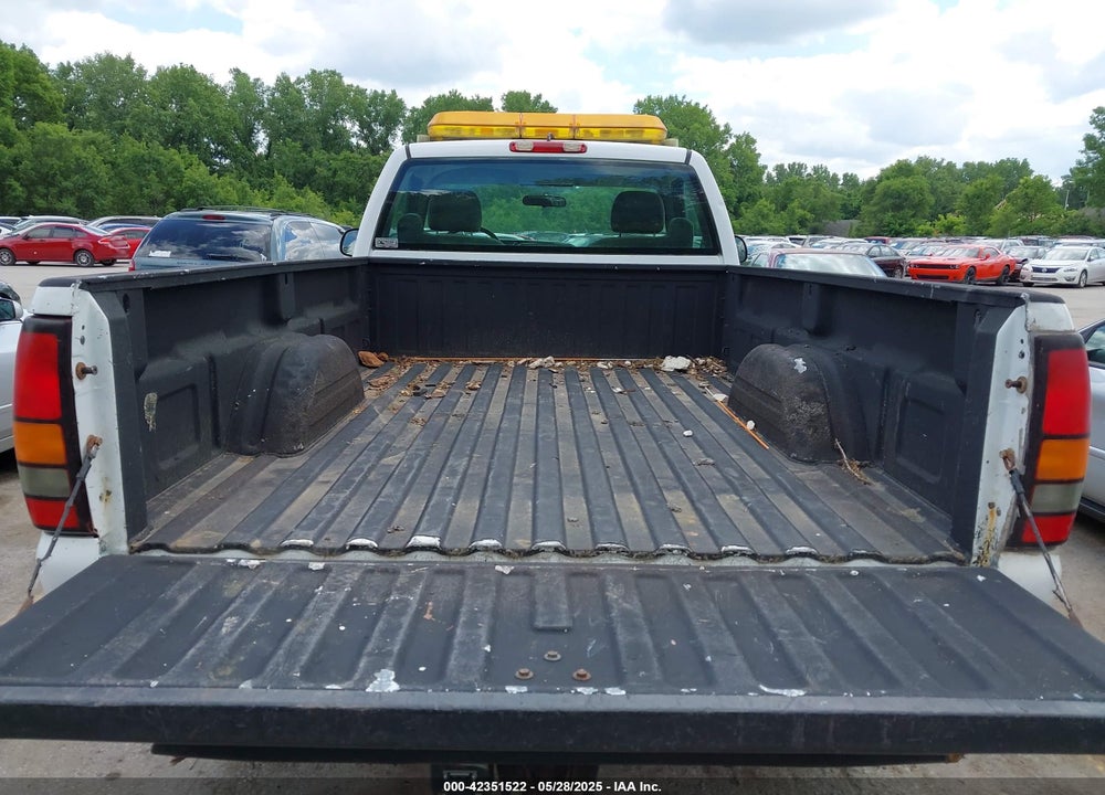 2004 GMC SIERRA 2500HD VIN: 1GTHK24U94E121902