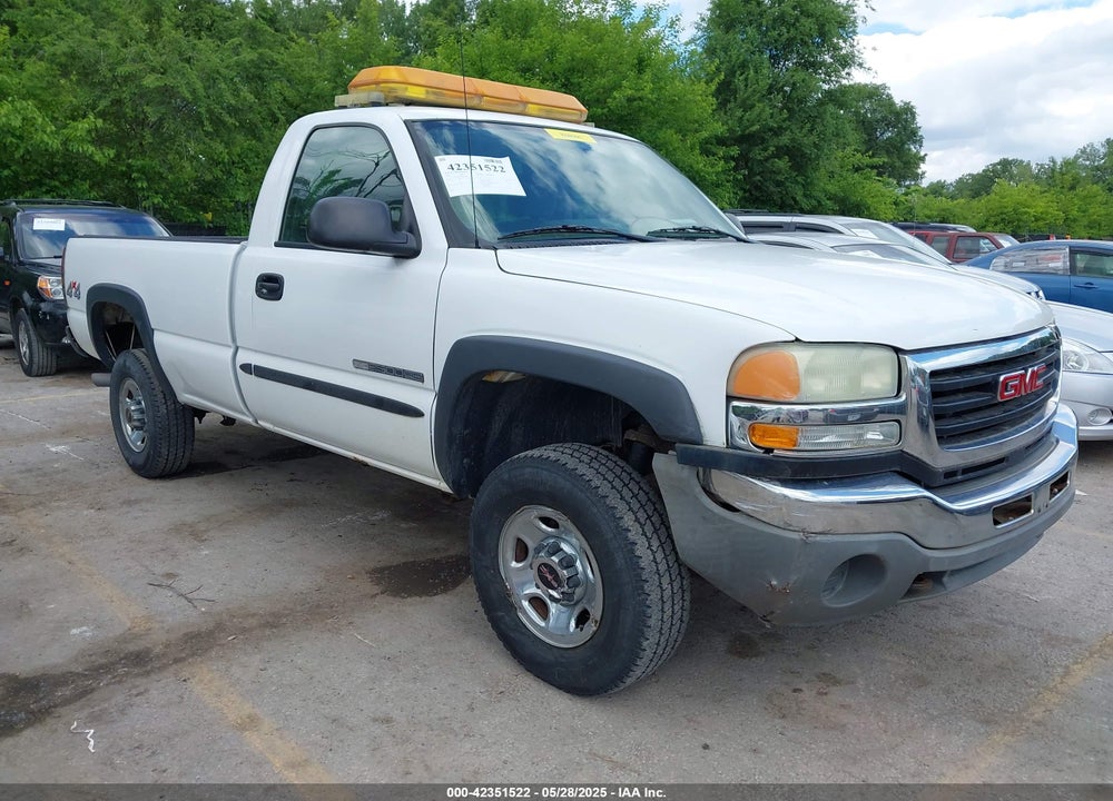 2004 GMC SIERRA 2500HD VIN: 1GTHK24U94E121902