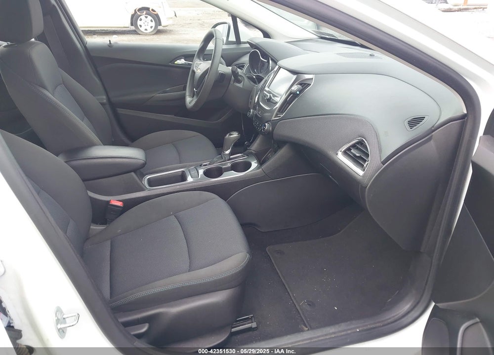 2016 CHEVROLET CRUZE VIN: 1G1BE5SM2G7268520