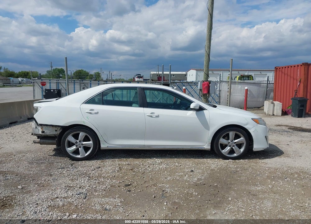2014 TOYOTA CAMRY HYBRID LE VIN: 4T1BD1FKXEU136790