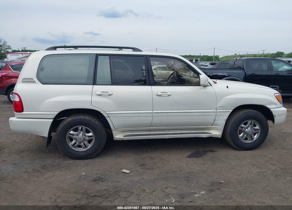 2002 LEXUS LX 470 VIN: JTJHT00W223519287