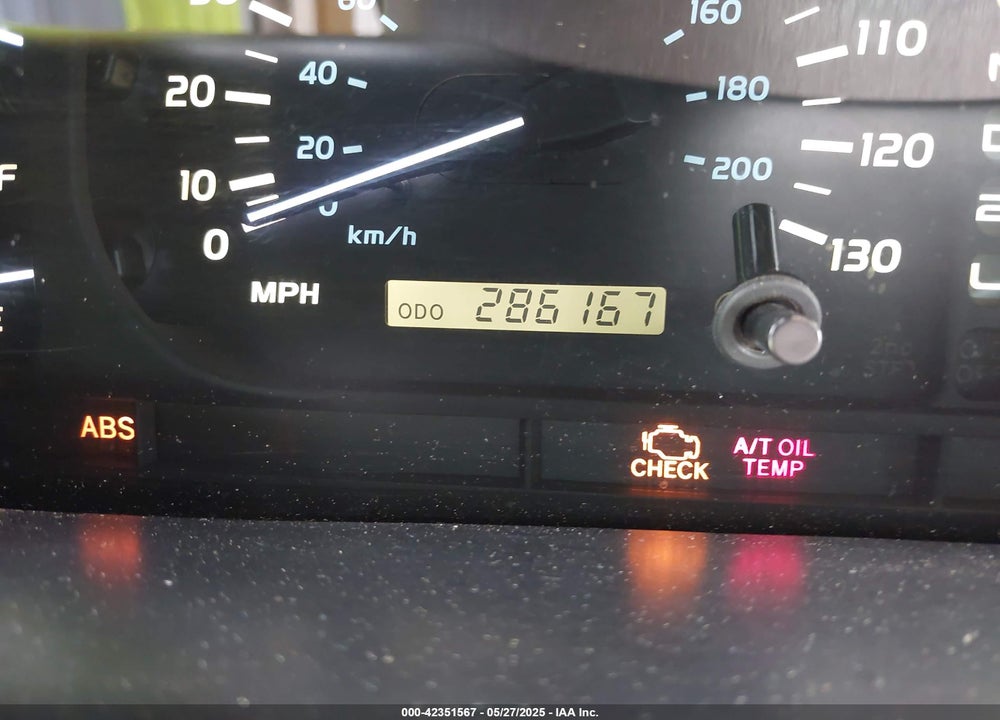 2002 LEXUS LX 470 VIN: JTJHT00W223519287