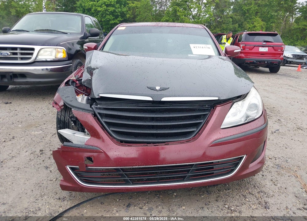 2013 HYUNDAI GENESIS VIN: KMHGC4DD5DU212574