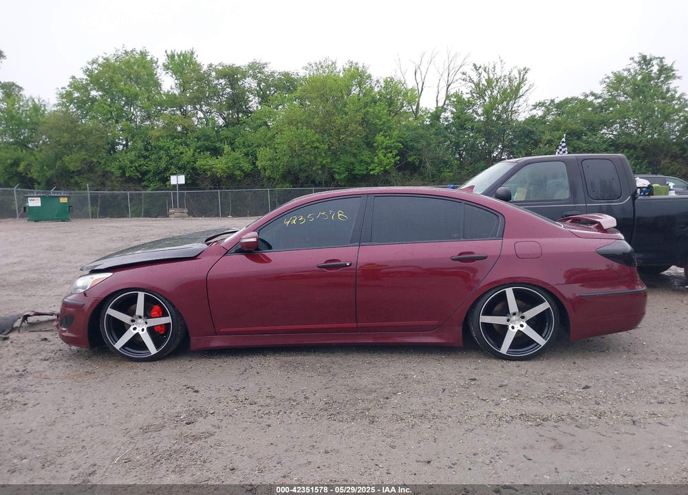 2013 HYUNDAI GENESIS VIN: KMHGC4DD5DU212574