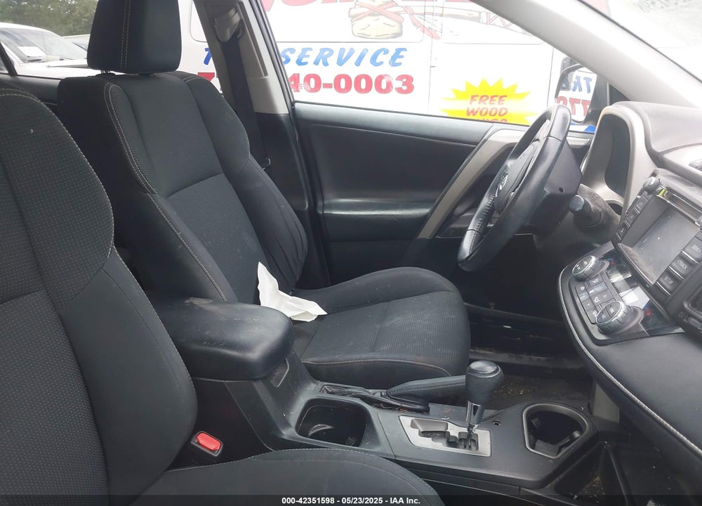2018 TOYOTA RAV4 VIN: 2T3RFREVXJW704315