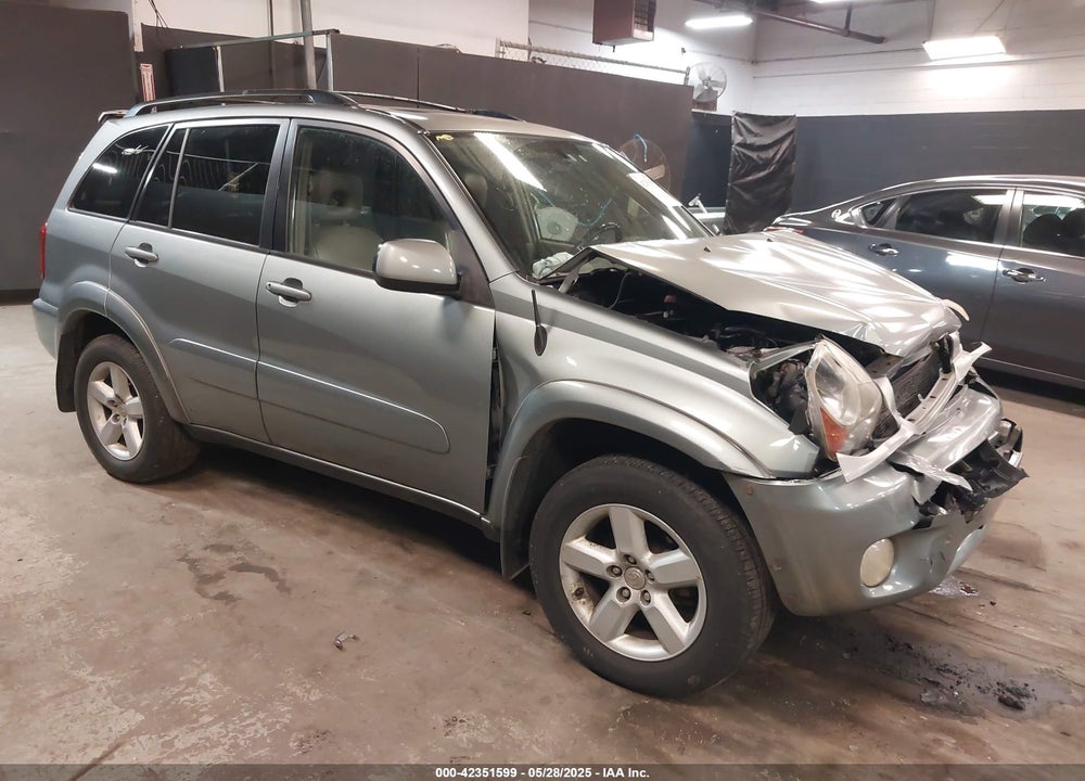 2005 TOYOTA RAV4 VIN: JTEHD20V450046027