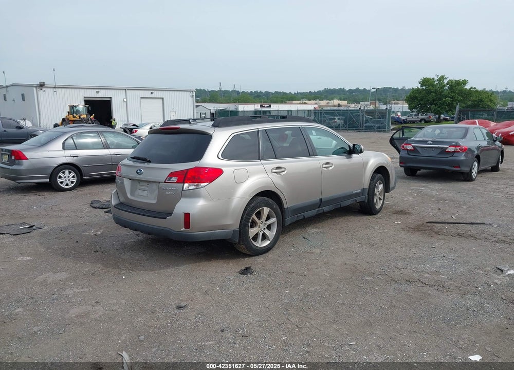 2014 SUBARU OUTBACK VIN: 4S4BRBLC0E3241011