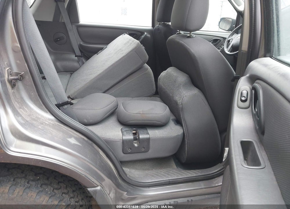 2006 FORD ESCAPE VIN: 1FMYU92Z46KD48075