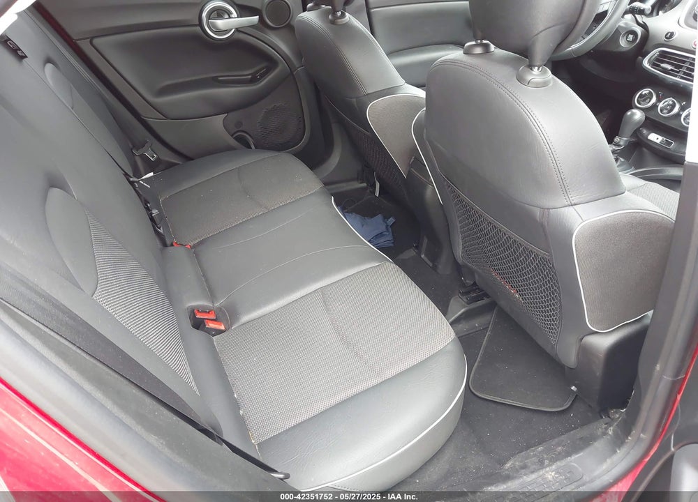 2016 FIAT 500X VIN: ZFBCFYCT0GP331527