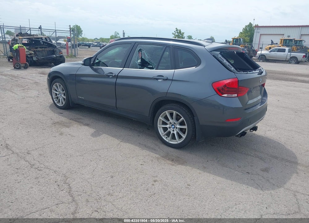 2015 BMW X1 VIN: WBAVL1C57FVY26654