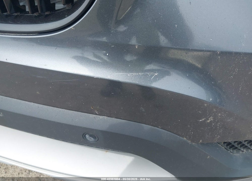 2015 BMW X1 VIN: WBAVL1C57FVY26654