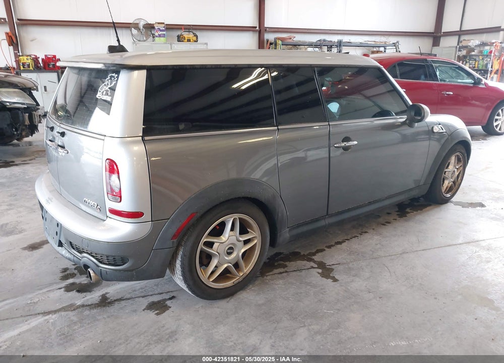 2008 MINI COOPER CLUBMAN  S CLUBMAN VIN: WMWMM33518TP87563
