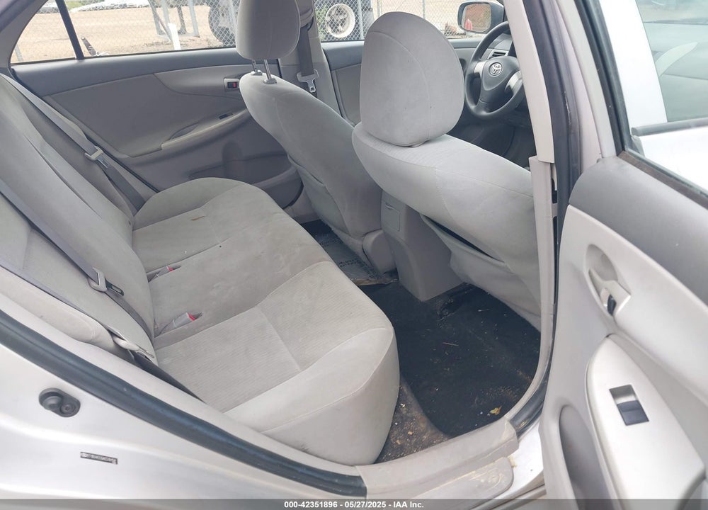 2010 TOYOTA COROLLA LE VIN: 2T1BU4EE6AC514158