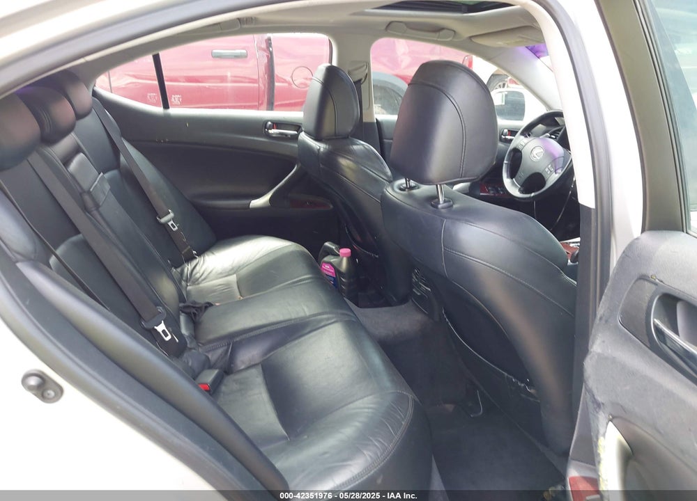 2008 LEXUS IS 250 VIN: JTHBK262585065267