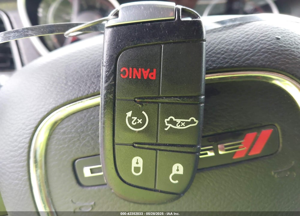 2018 DODGE CHALLENGER SXT PLUS VIN: 2C3CDZAG4JH258685