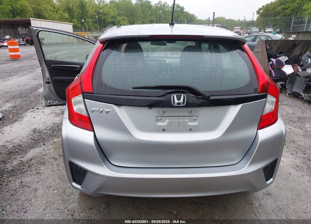 2017 HONDA FIT LX VIN: 3HGGK5H5XHM713486