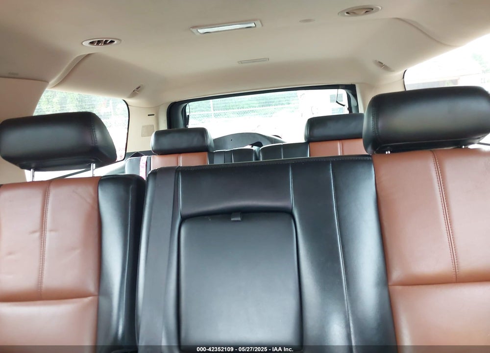 2007 CHEVROLET SUBURBAN 1500 VIN: 3GNFK16317G271819