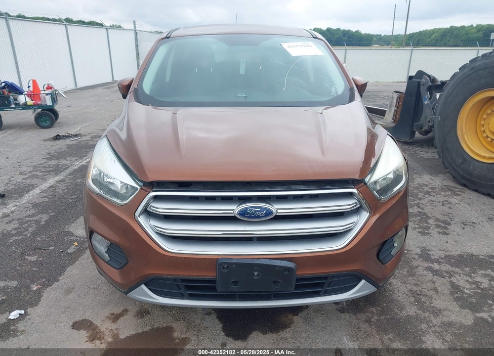2017 FORD ESCAPE VIN: 1FMCU9G93HUB08493