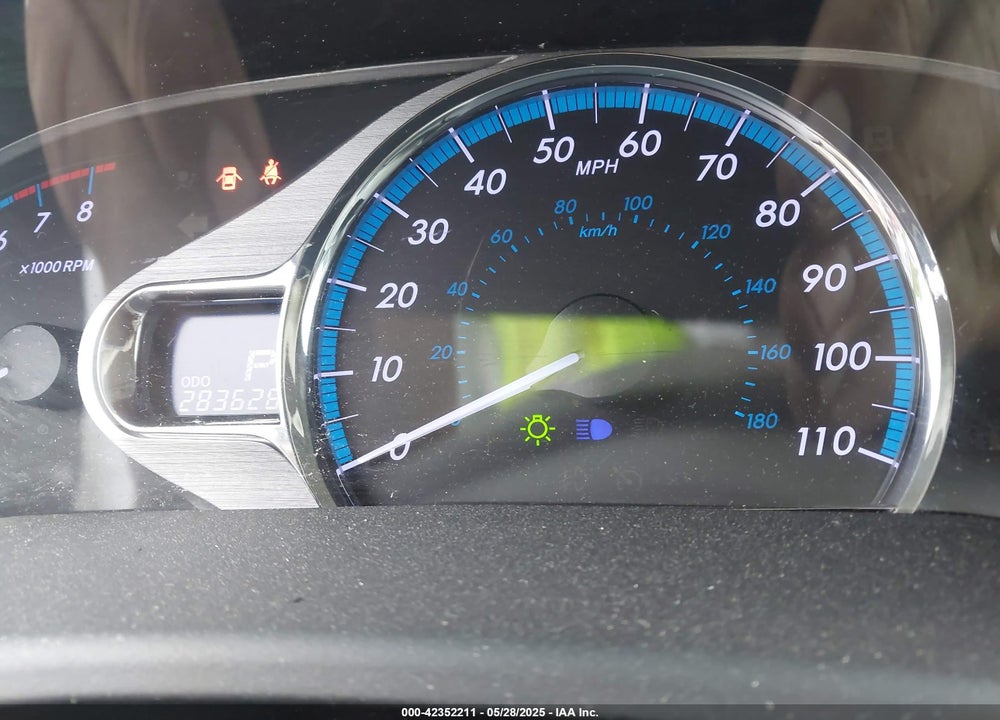 2011 TOYOTA SIENNA VIN: 5TDYK3DC1BS129612