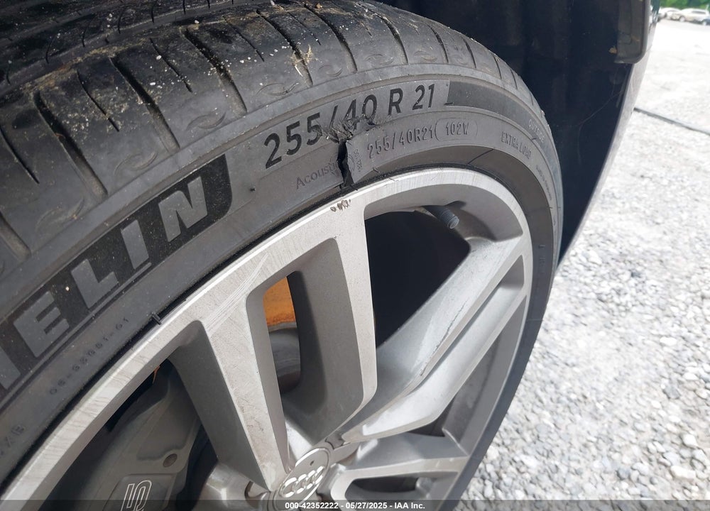 2014 AUDI SQ5 VIN: WA1CGAFP5EA015172
