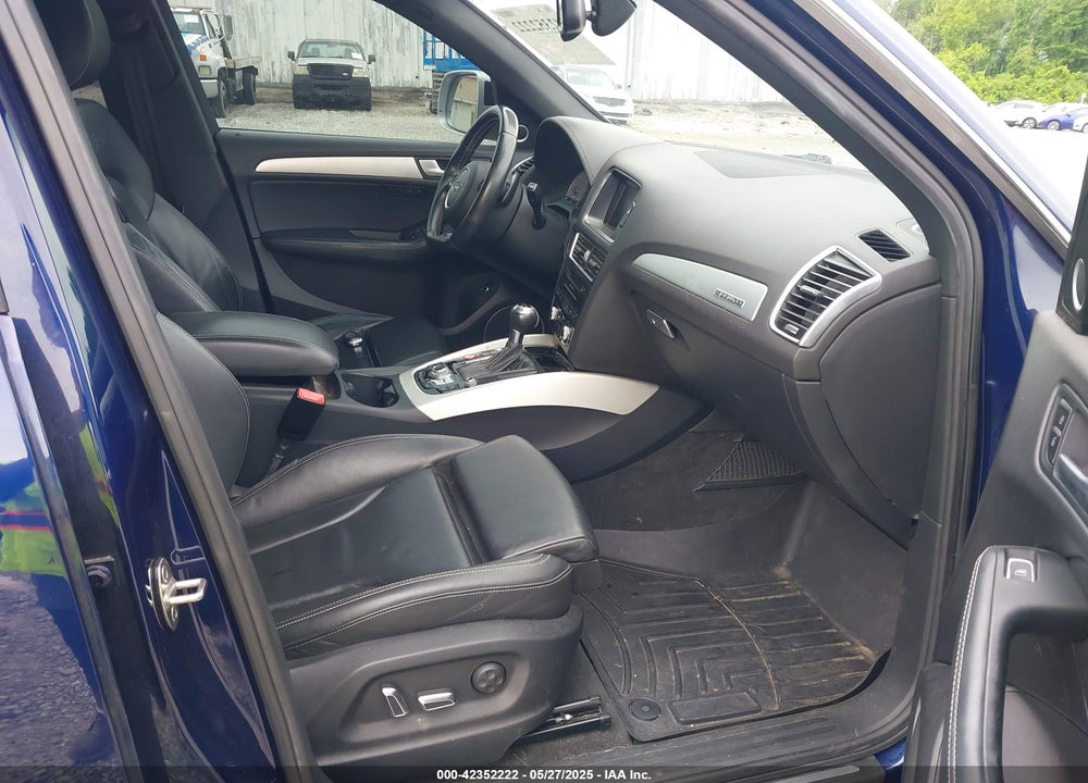 2014 AUDI SQ5 VIN: WA1CGAFP5EA015172