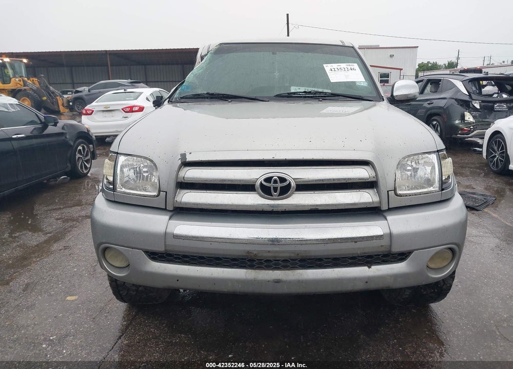 2004 TOYOTA TUNDRA SR5 V8 VIN: 5TBRT34114S455616
