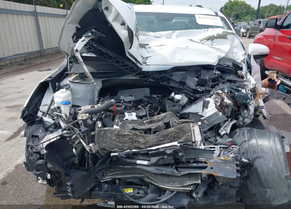 2019 KIA SORENTO 2.4L LX VIN: 5XYPGDA33KG440074