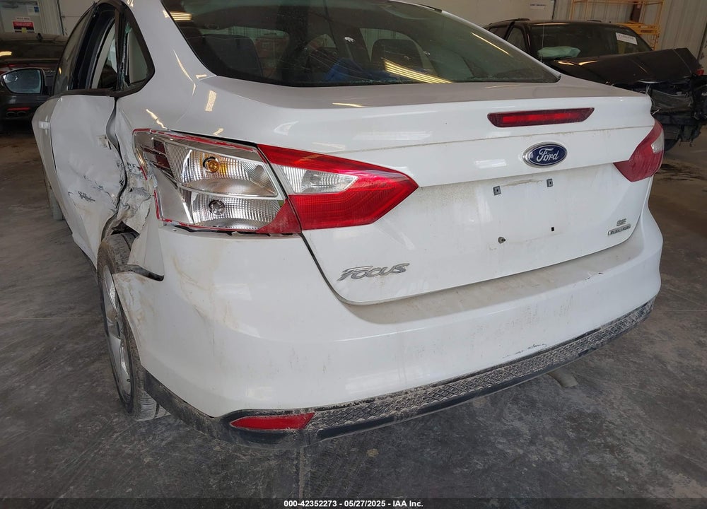 2014 FORD FOCUS VIN: 1FADP3F26EL337081