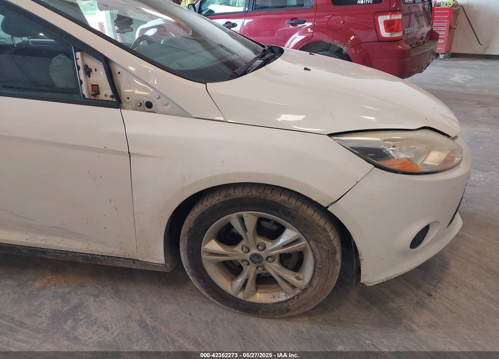 2014 FORD FOCUS VIN: 1FADP3F26EL337081