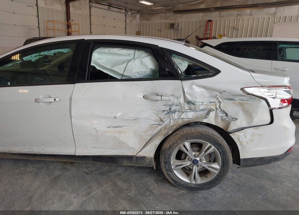 2014 FORD FOCUS VIN: 1FADP3F26EL337081