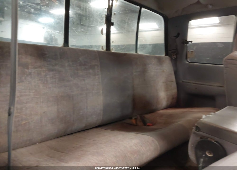 1997 DODGE RAM 2500 ST VIN: 3B7KF23Z8VG839717