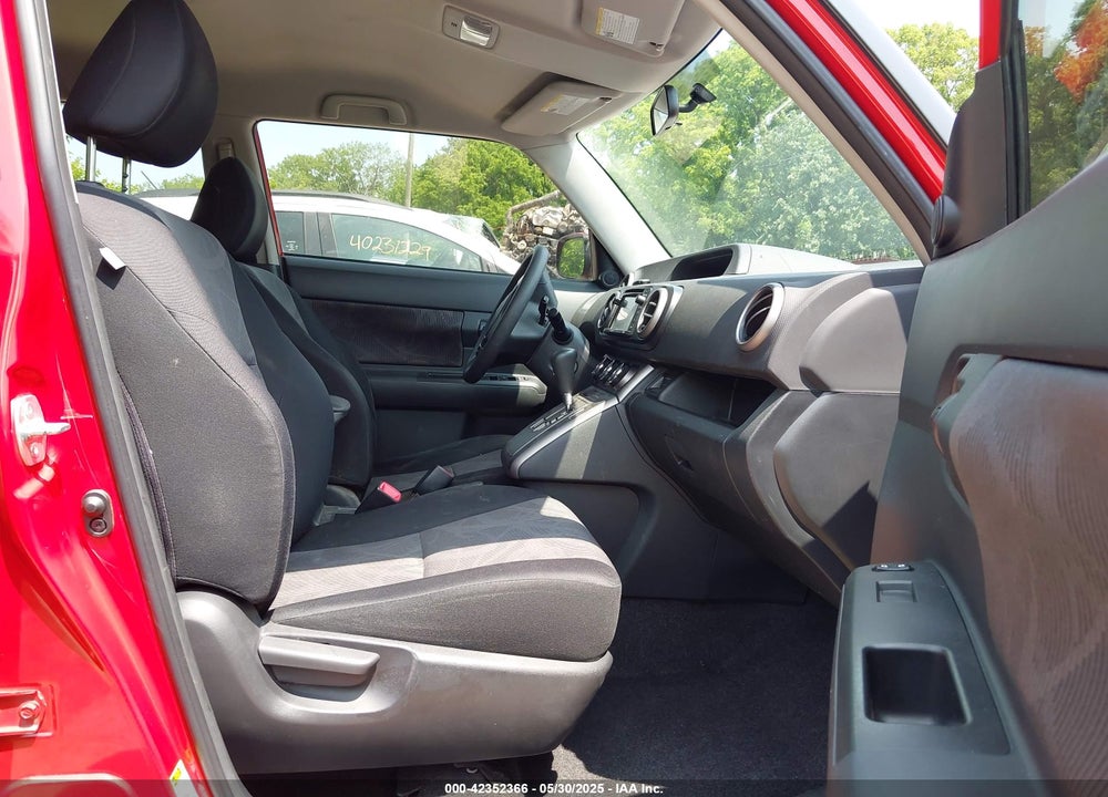 2014 SCION XB VIN: JTLZE4FE2EJ065165