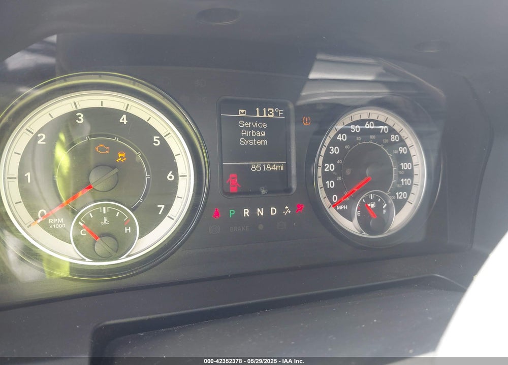 2019 RAM 1500 CLASSIC VIN: 1C6RR6FG7KS628365
