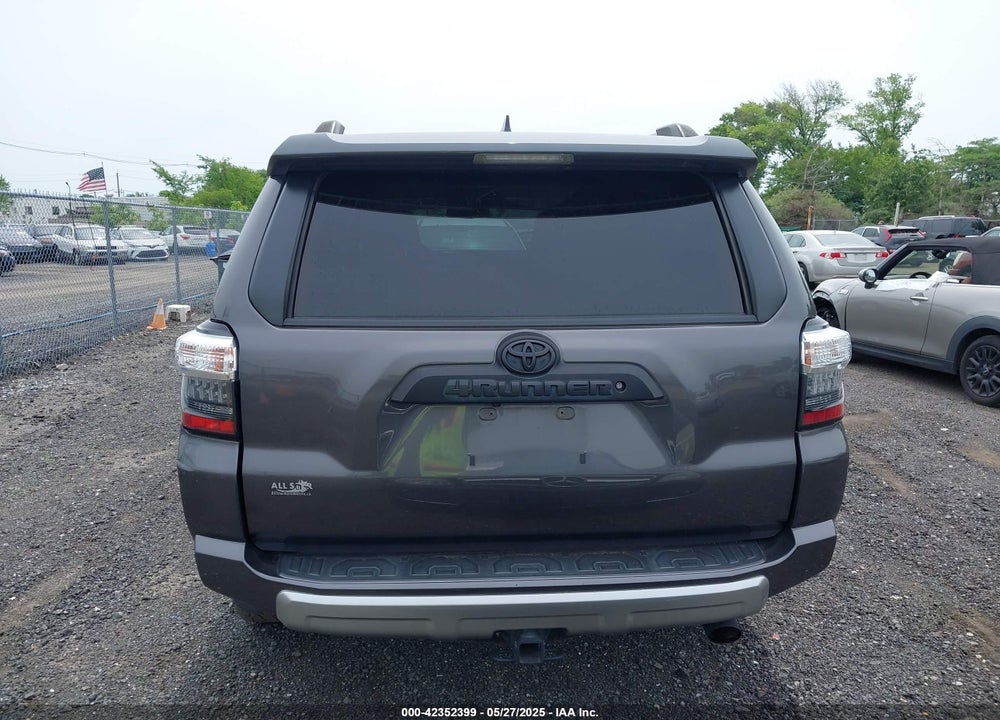 2018 TOYOTA 4RUNNER VIN: JTEBU5JR7J5588342