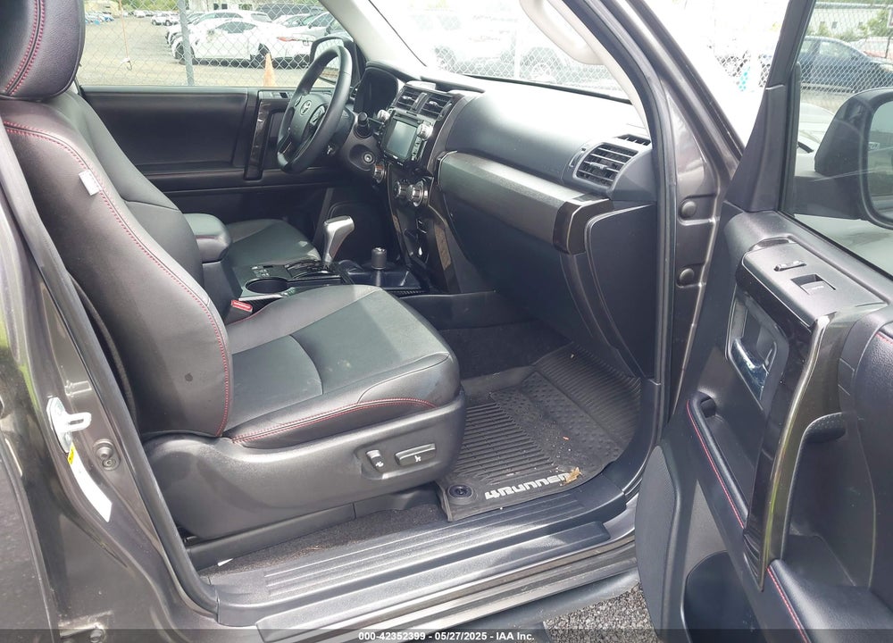 2018 TOYOTA 4RUNNER VIN: JTEBU5JR7J5588342