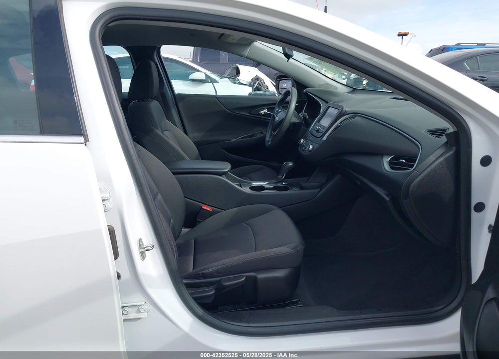 2018 CHEVROLET MALIBU VIN: 1G1ZB5ST4JF202479