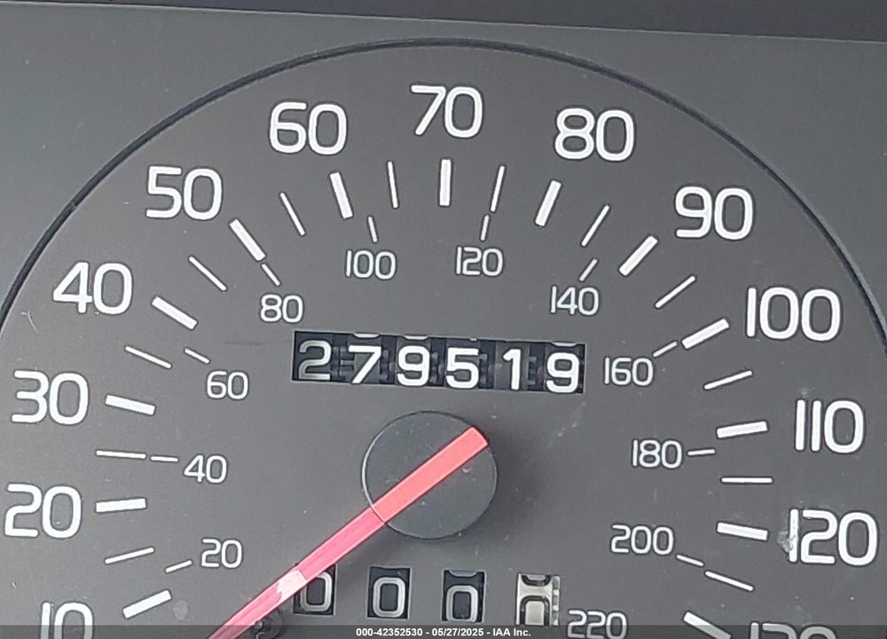 1991 VOLVO 740 SE VIN: YV1FA8753M2334311