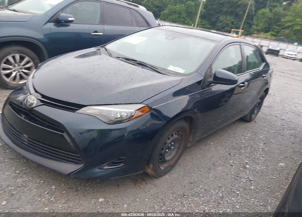 2018 TOYOTA COROLLA VIN: 5YFBURHE8JP767801