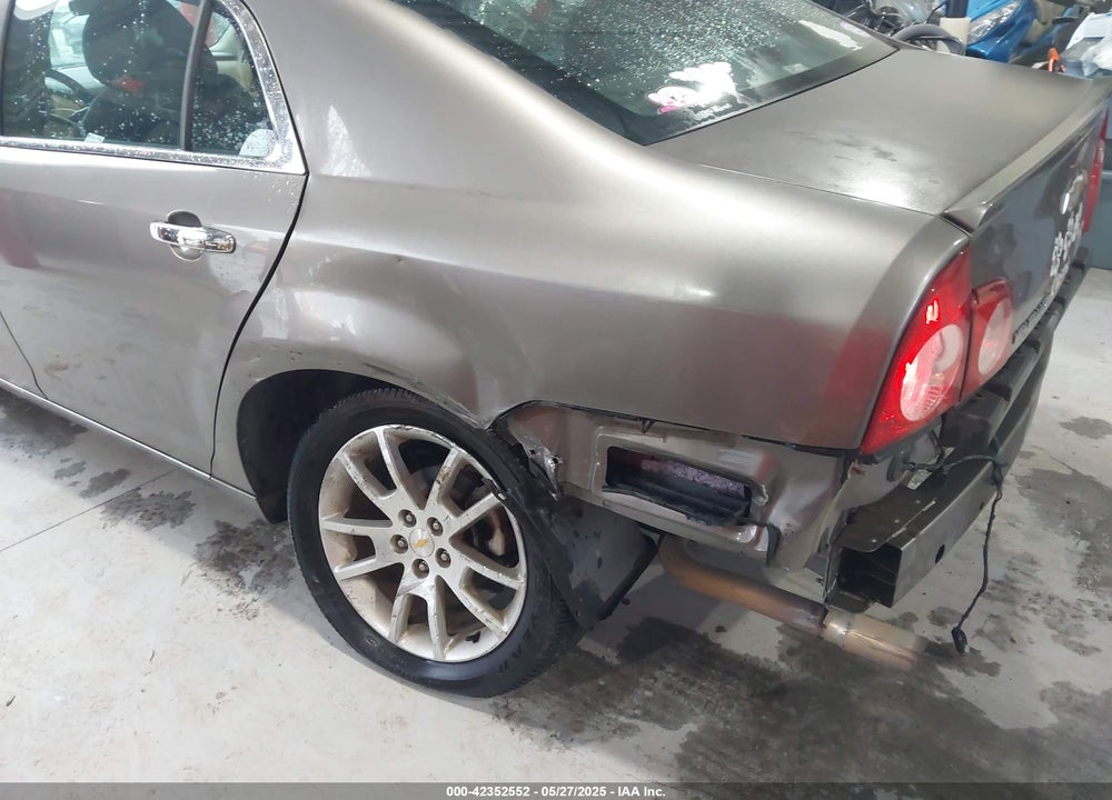 2011 CHEVROLET MALIBU VIN: 1G1ZE5E13BF260201