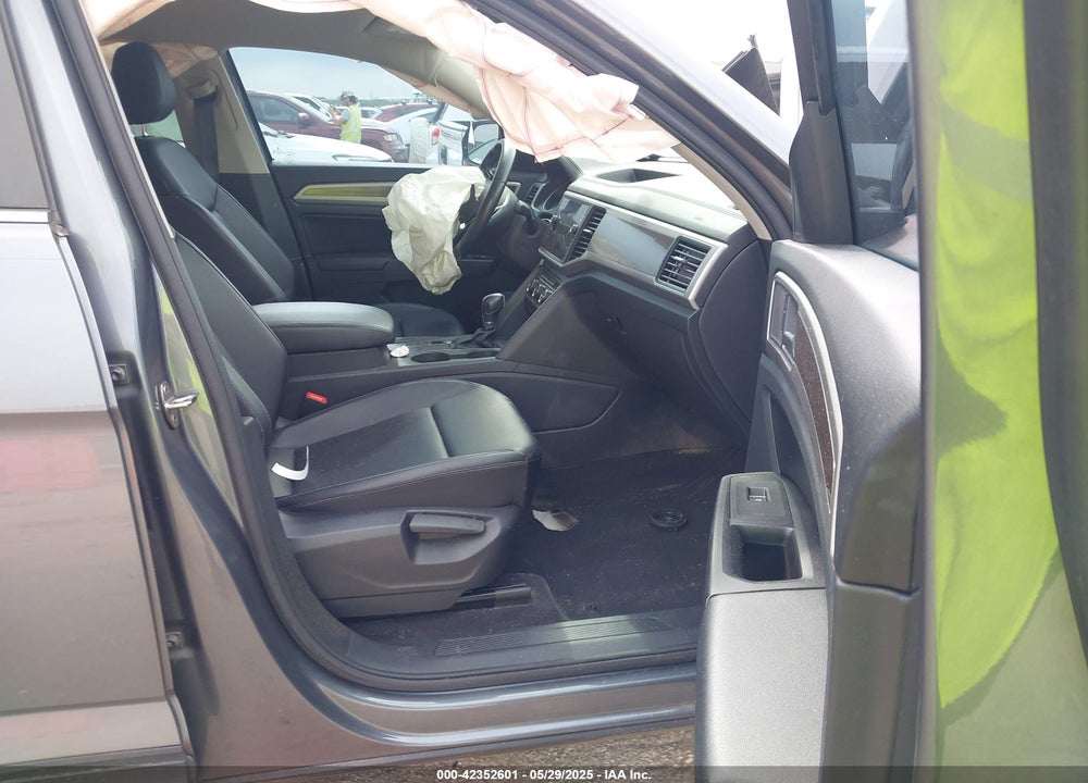 2019 VOLKSWAGEN ATLAS VIN: 1V2WP2CA1KC591364