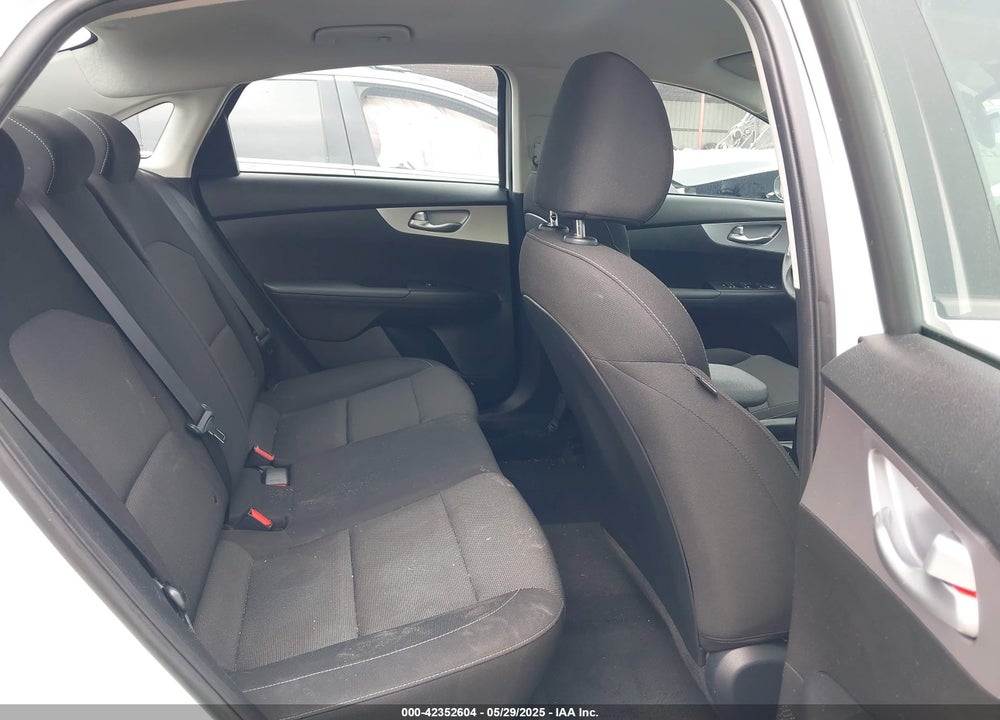 2024 KIA FORTE VIN: 3KPF24AD9RE698027