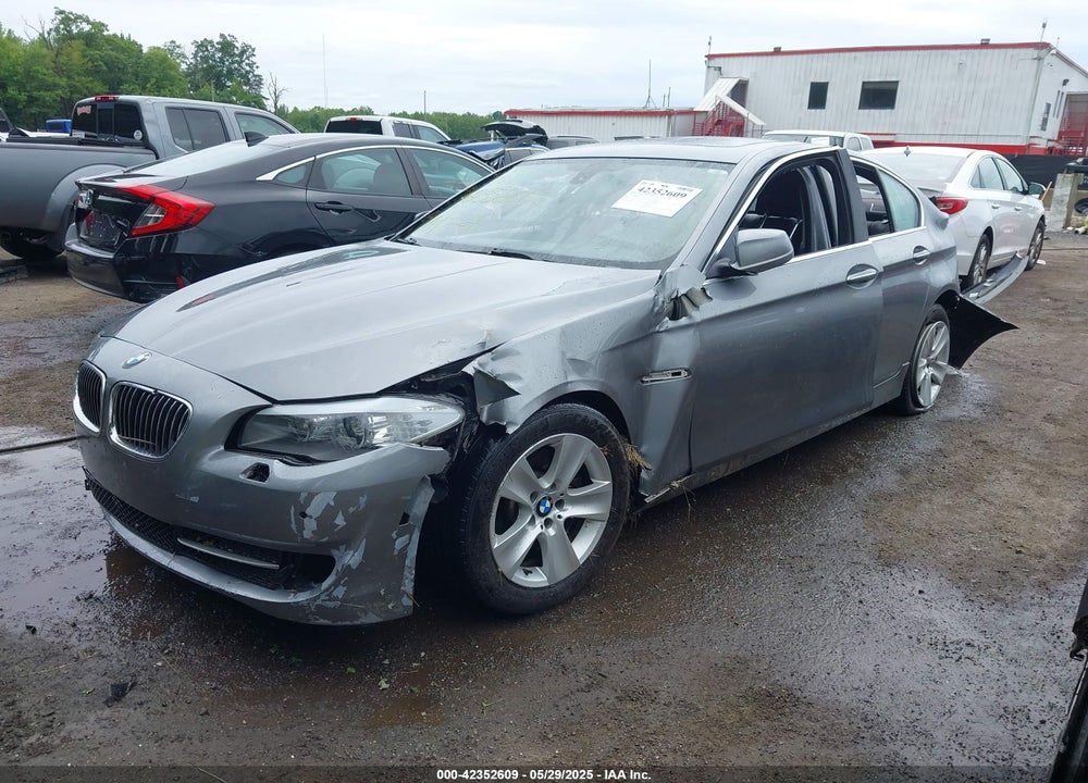 2013 BMW 5 SERIES VIN: WBAXH5C53DD111035