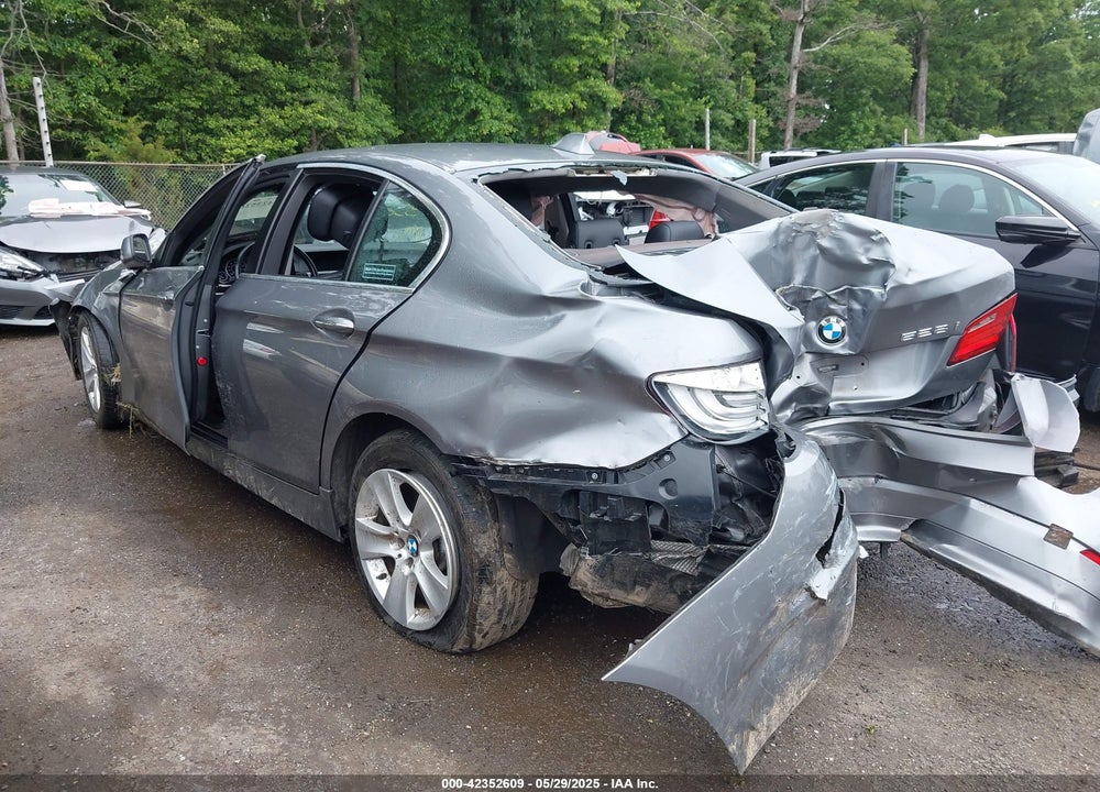 2013 BMW 5 SERIES VIN: WBAXH5C53DD111035
