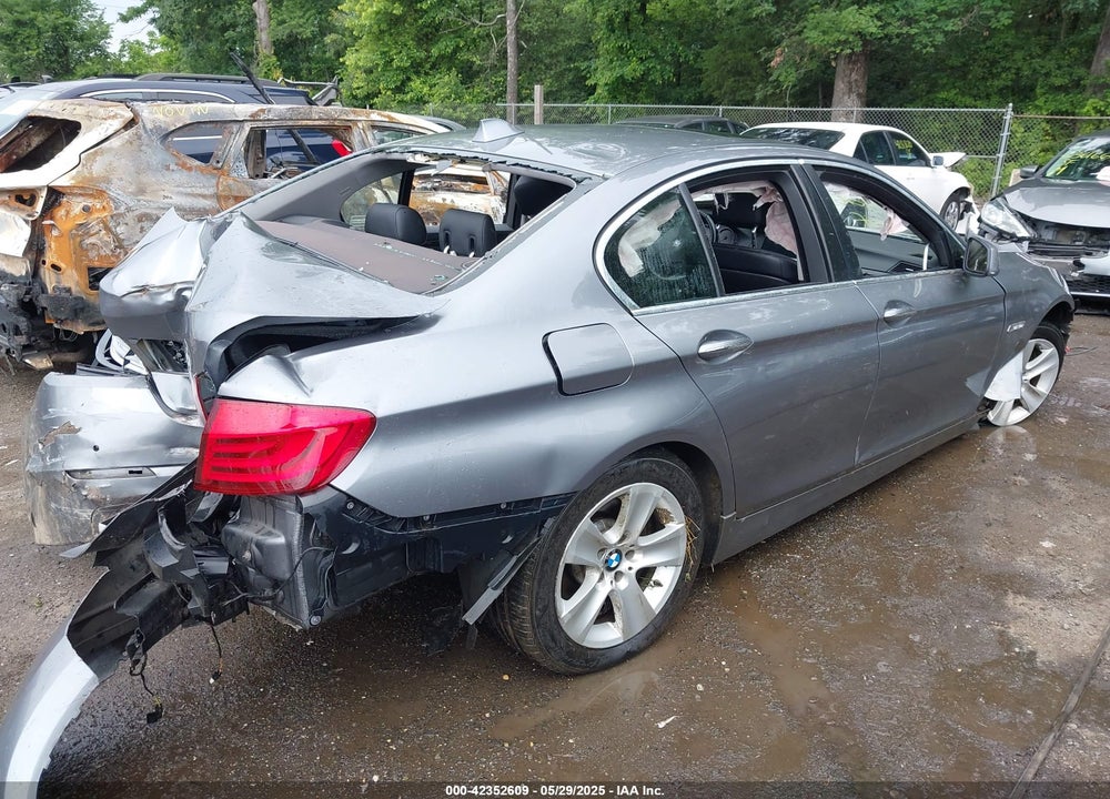 2013 BMW 5 SERIES VIN: WBAXH5C53DD111035