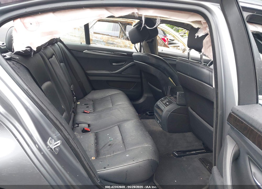 2013 BMW 5 SERIES VIN: WBAXH5C53DD111035
