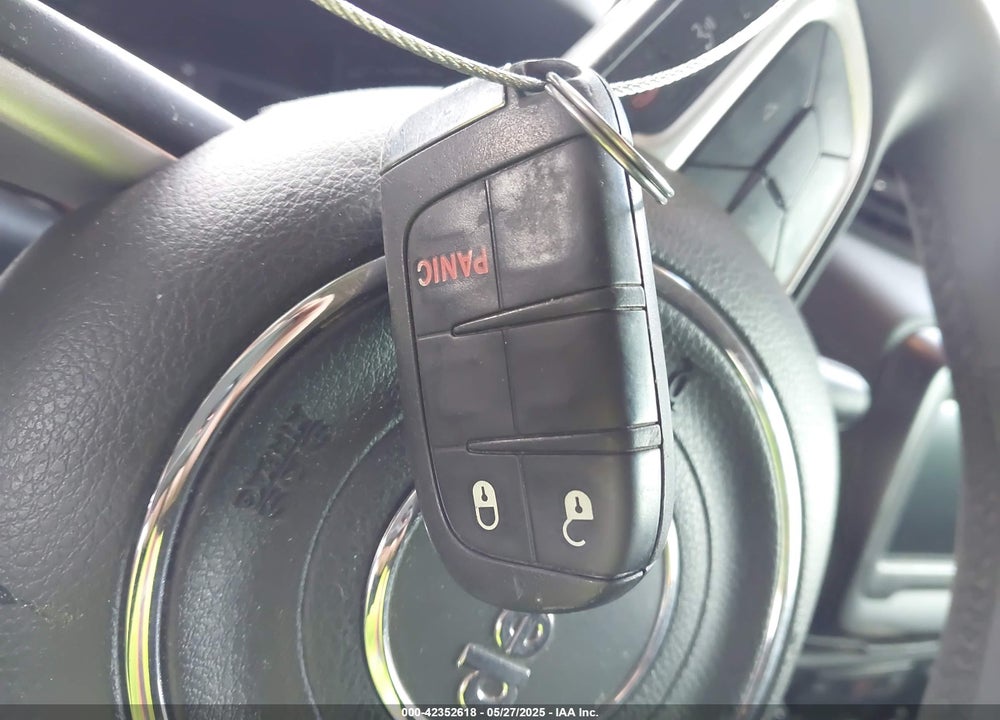 2019 JEEP RENEGADE LATITUDE FWD VIN: ZACNJABB9KPK83208