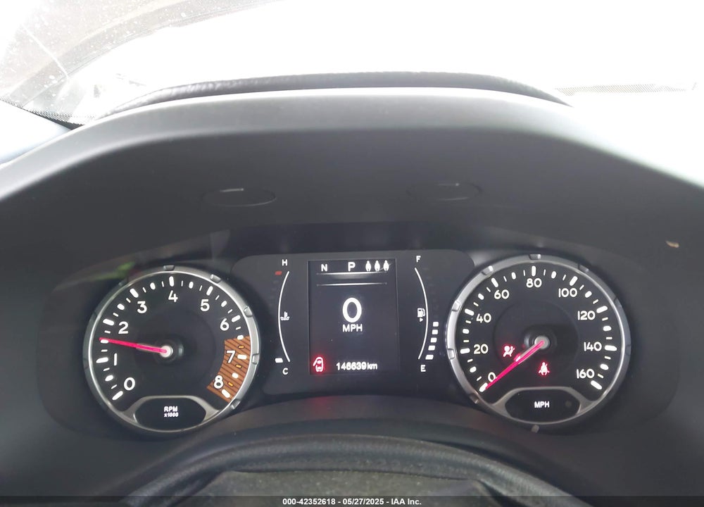 2019 JEEP RENEGADE LATITUDE FWD VIN: ZACNJABB9KPK83208