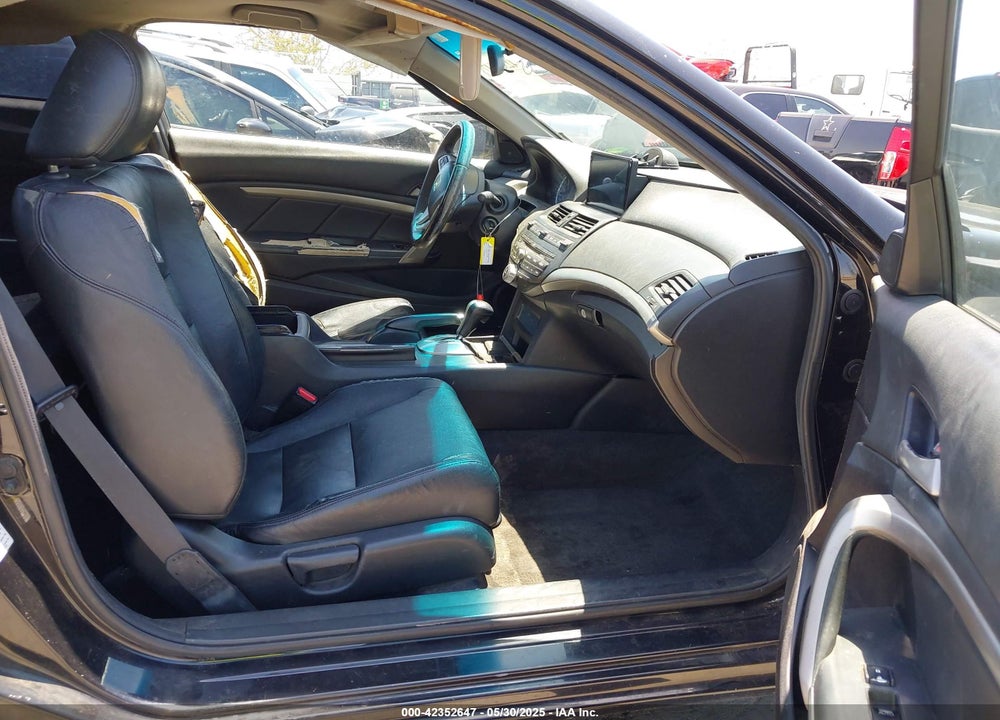2008 HONDA ACCORD VIN: 1HGCS128X8A013314
